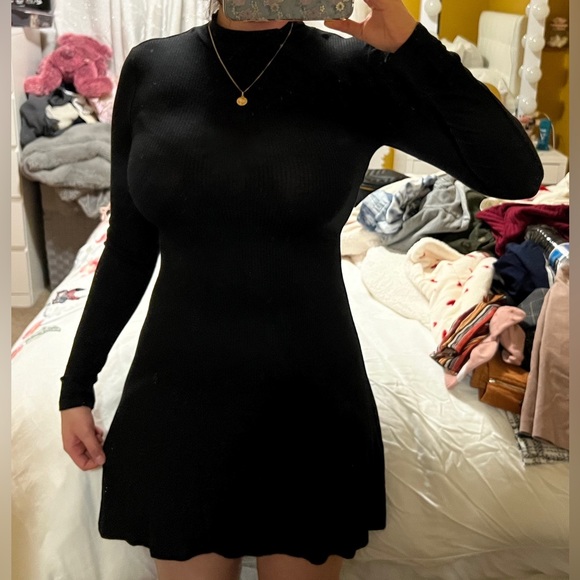 FOREVER 21 Long Sleeve Black Flare Dress - Picture 1 of 4